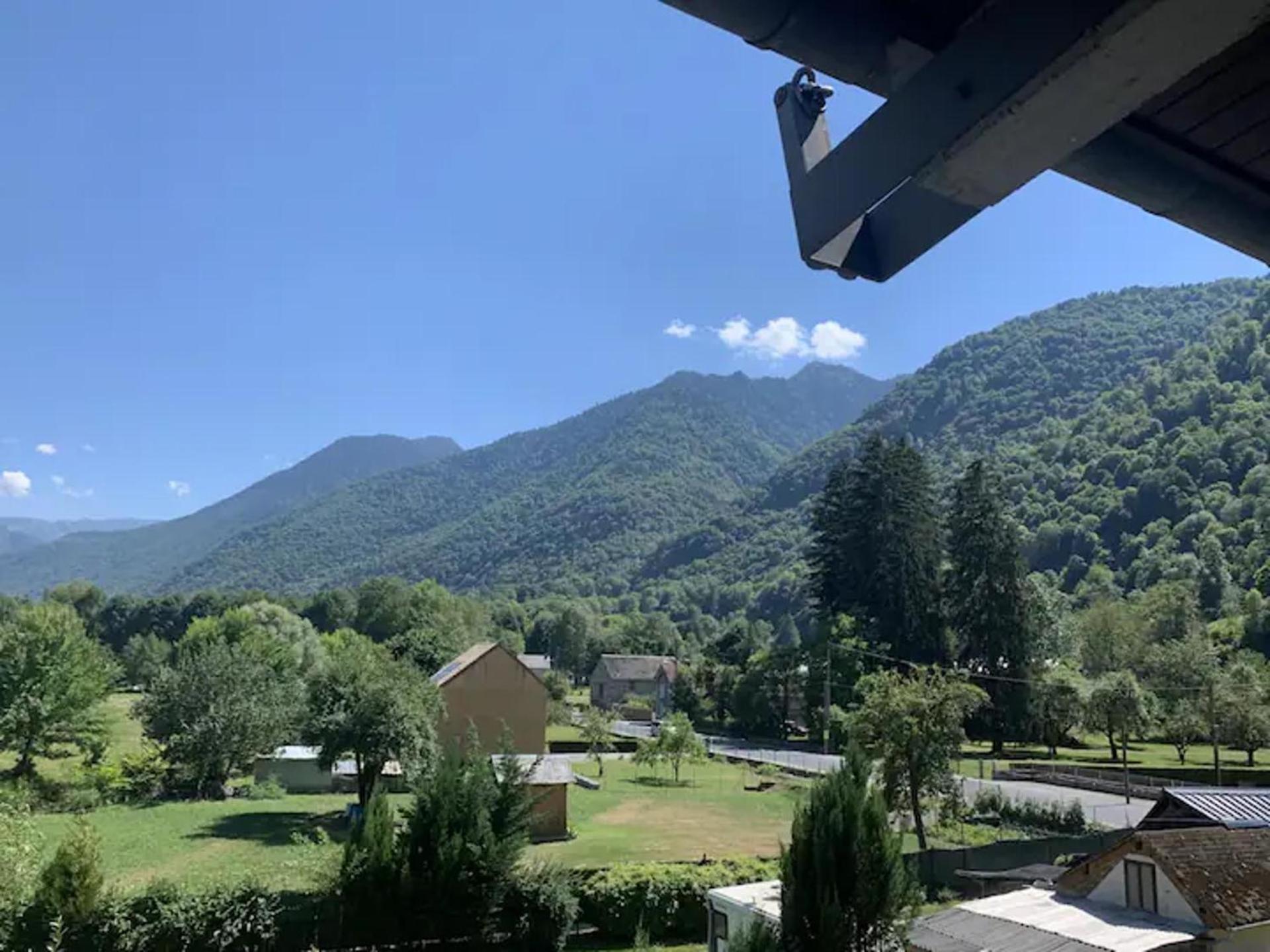 Mountain View 2 Bedroom Apartment Saint Beat Lez Buitenkant foto