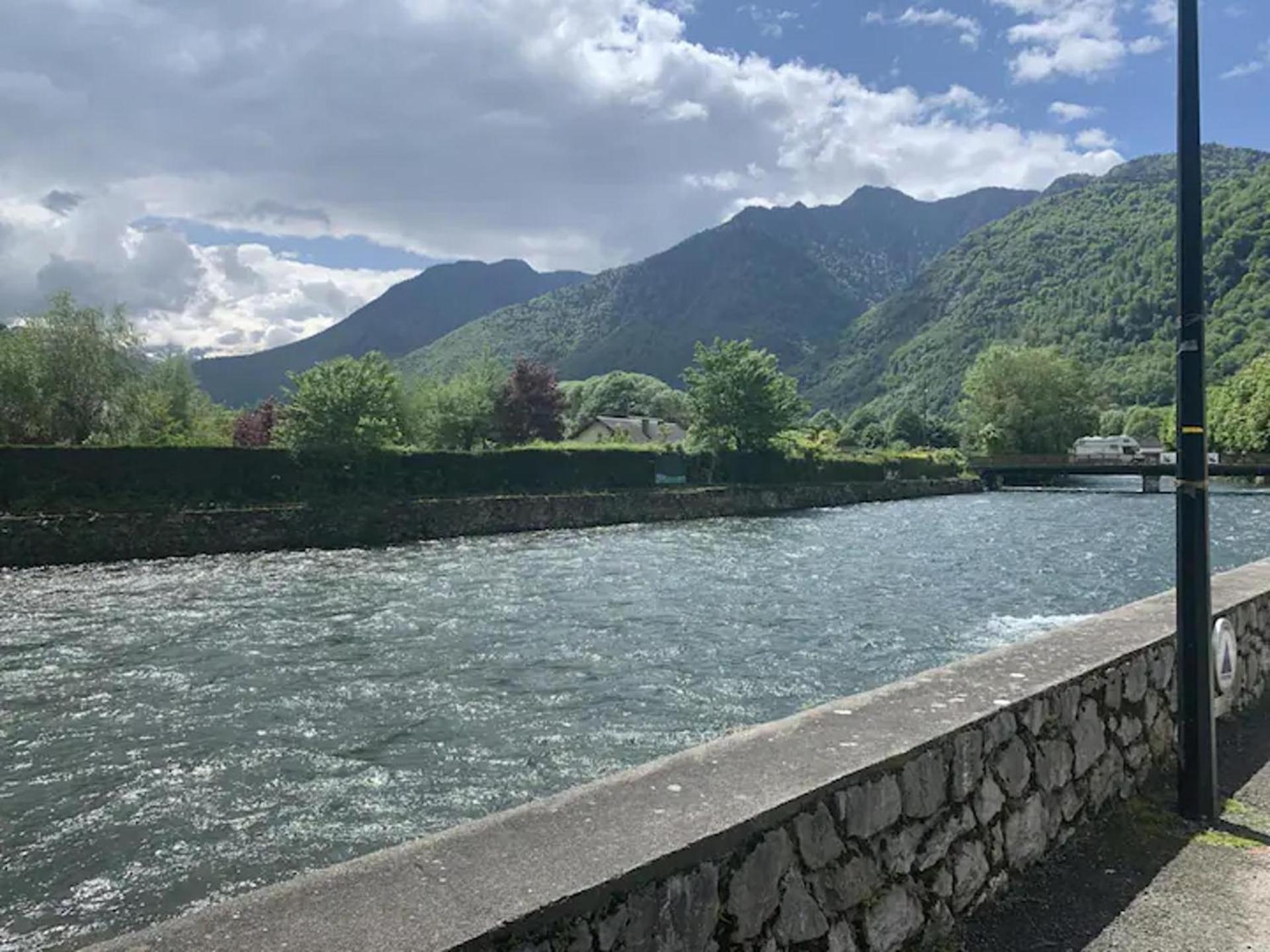 Mountain View 2 Bedroom Apartment Saint Beat Lez Buitenkant foto